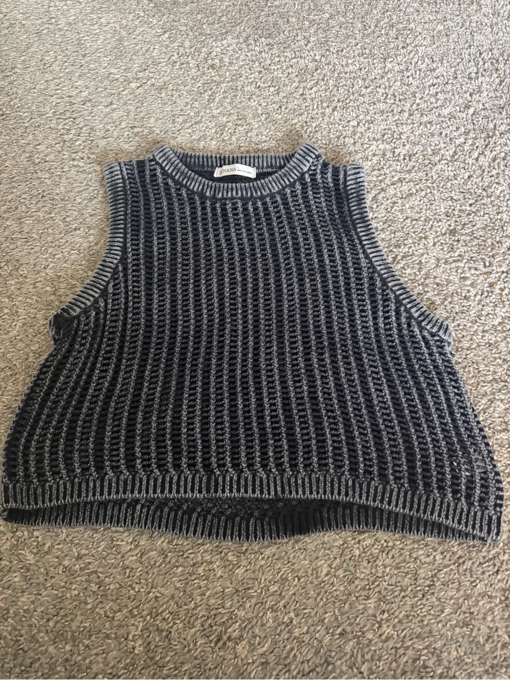 NWOT Zenana Outfitters Gray Ribbed Knit Cropped Tank